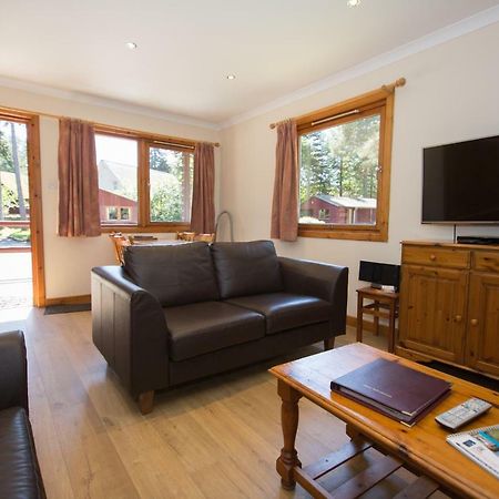 Invercauld Lodges Ballater Esterno foto