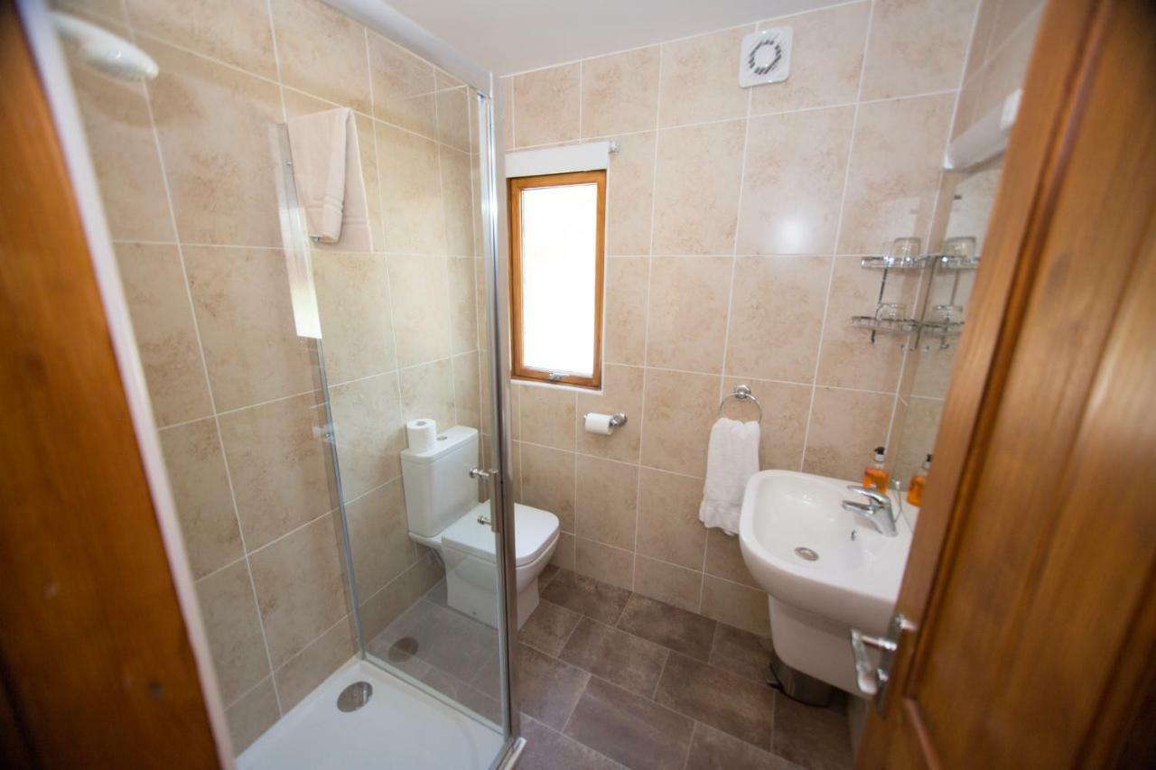 Invercauld Lodges Ballater Esterno foto
