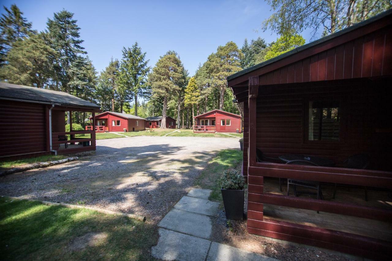 Invercauld Lodges Ballater Esterno foto