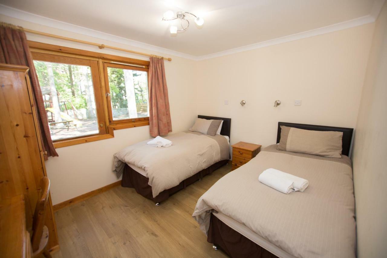 Invercauld Lodges Ballater Esterno foto
