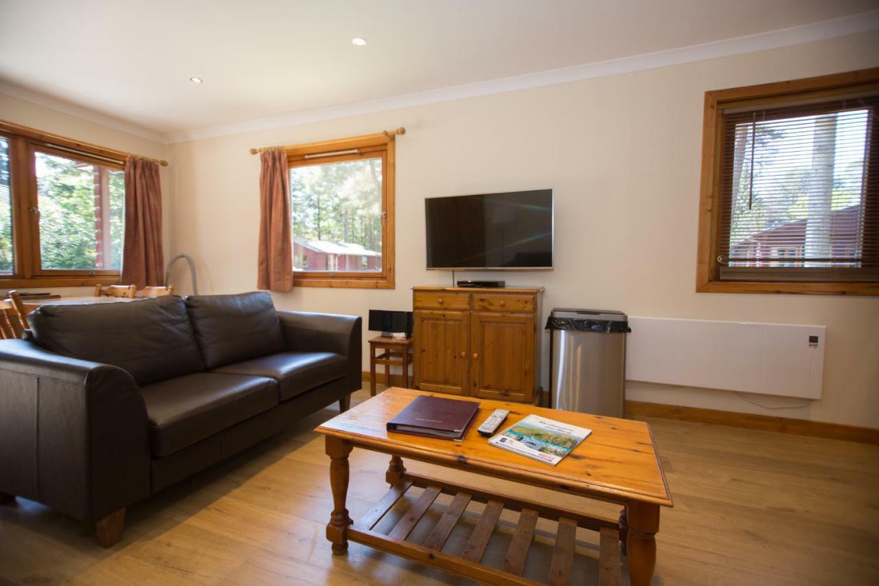 Invercauld Lodges Ballater Esterno foto