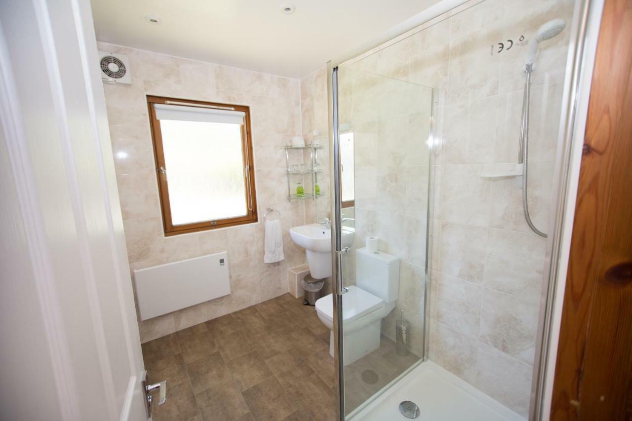 Invercauld Lodges Ballater Esterno foto
