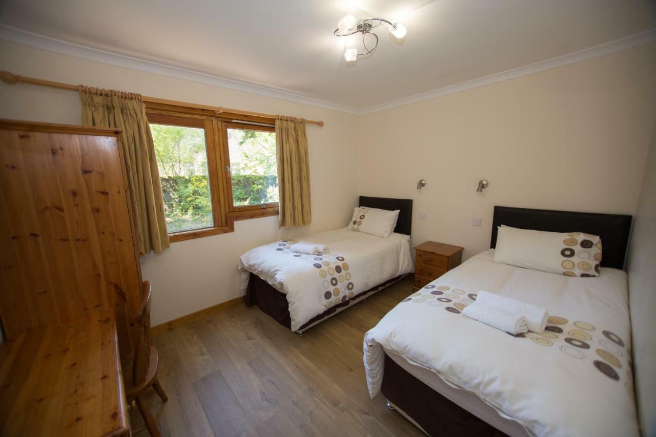 Invercauld Lodges Ballater Esterno foto