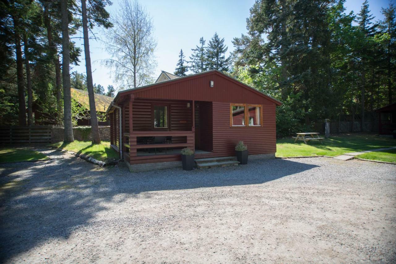 Invercauld Lodges Ballater Esterno foto