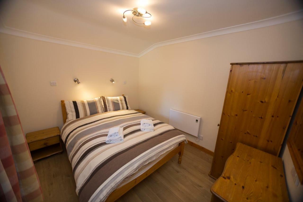 Invercauld Lodges Ballater Esterno foto