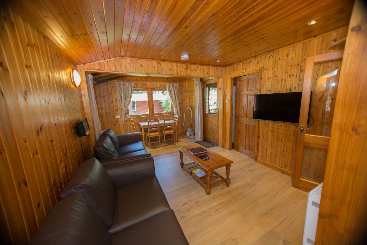 Invercauld Lodges Ballater Esterno foto
