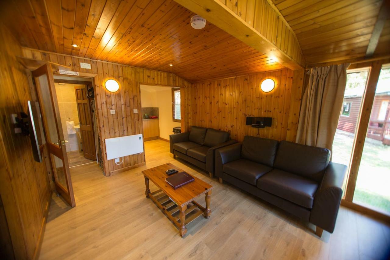 Invercauld Lodges Ballater Esterno foto