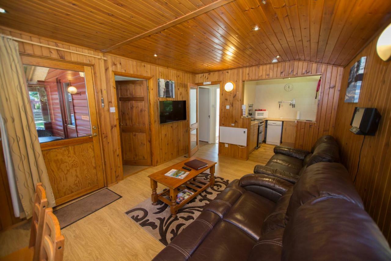 Invercauld Lodges Ballater Esterno foto